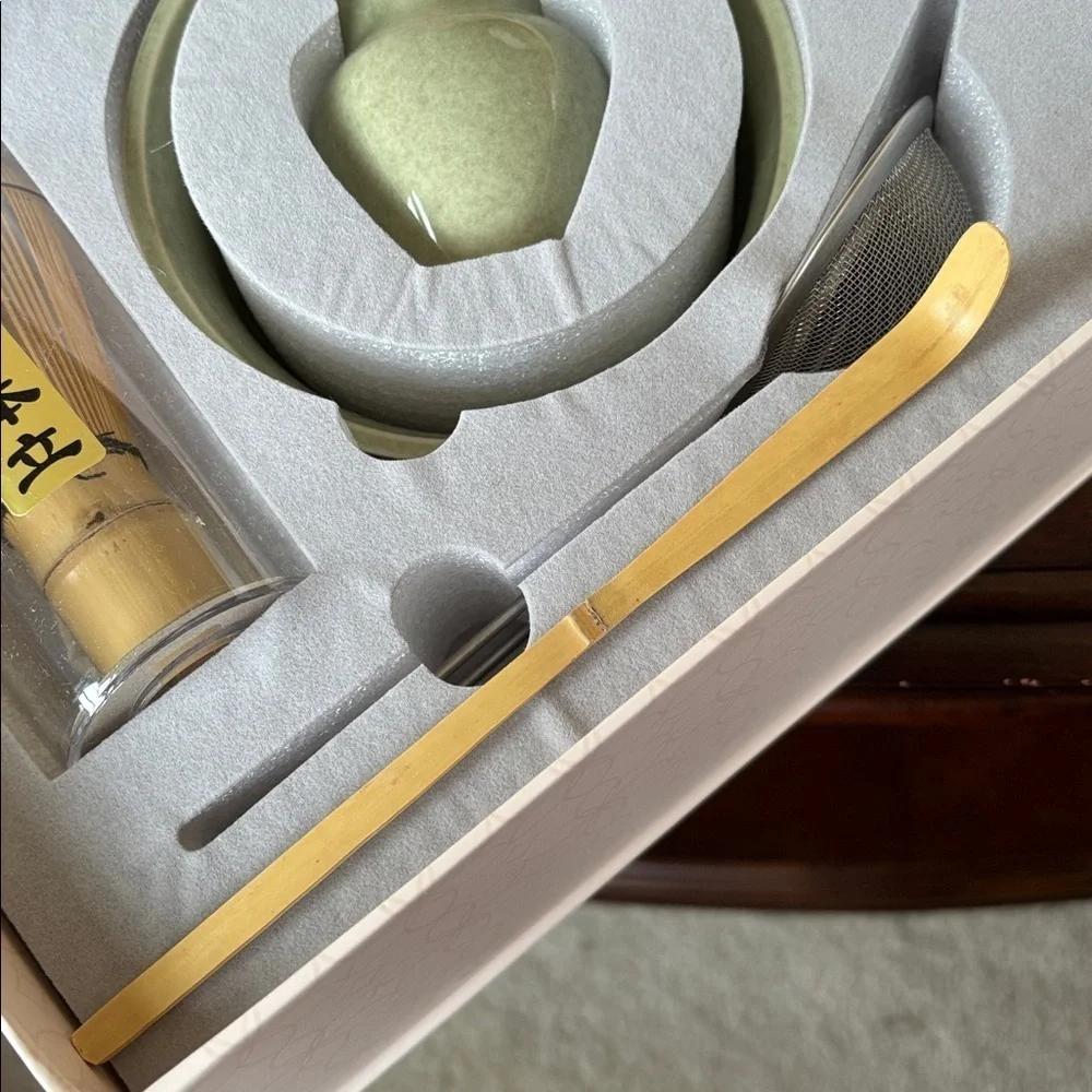 Brand New Matcha Whisk Set 8-Piece Japanese Tea Ceremony Kit Ceramic Bamboo
